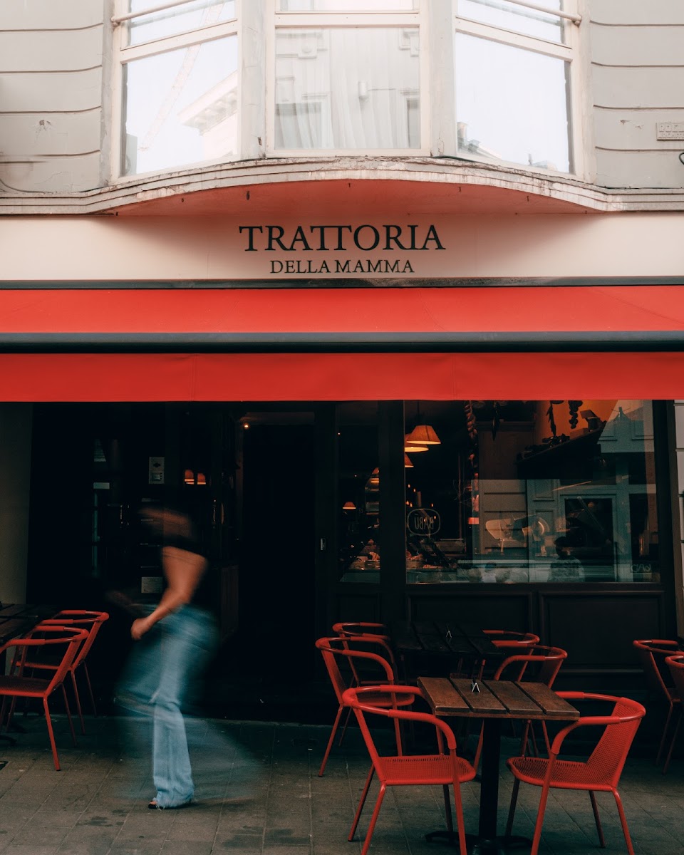 Trattoria Della Mamma